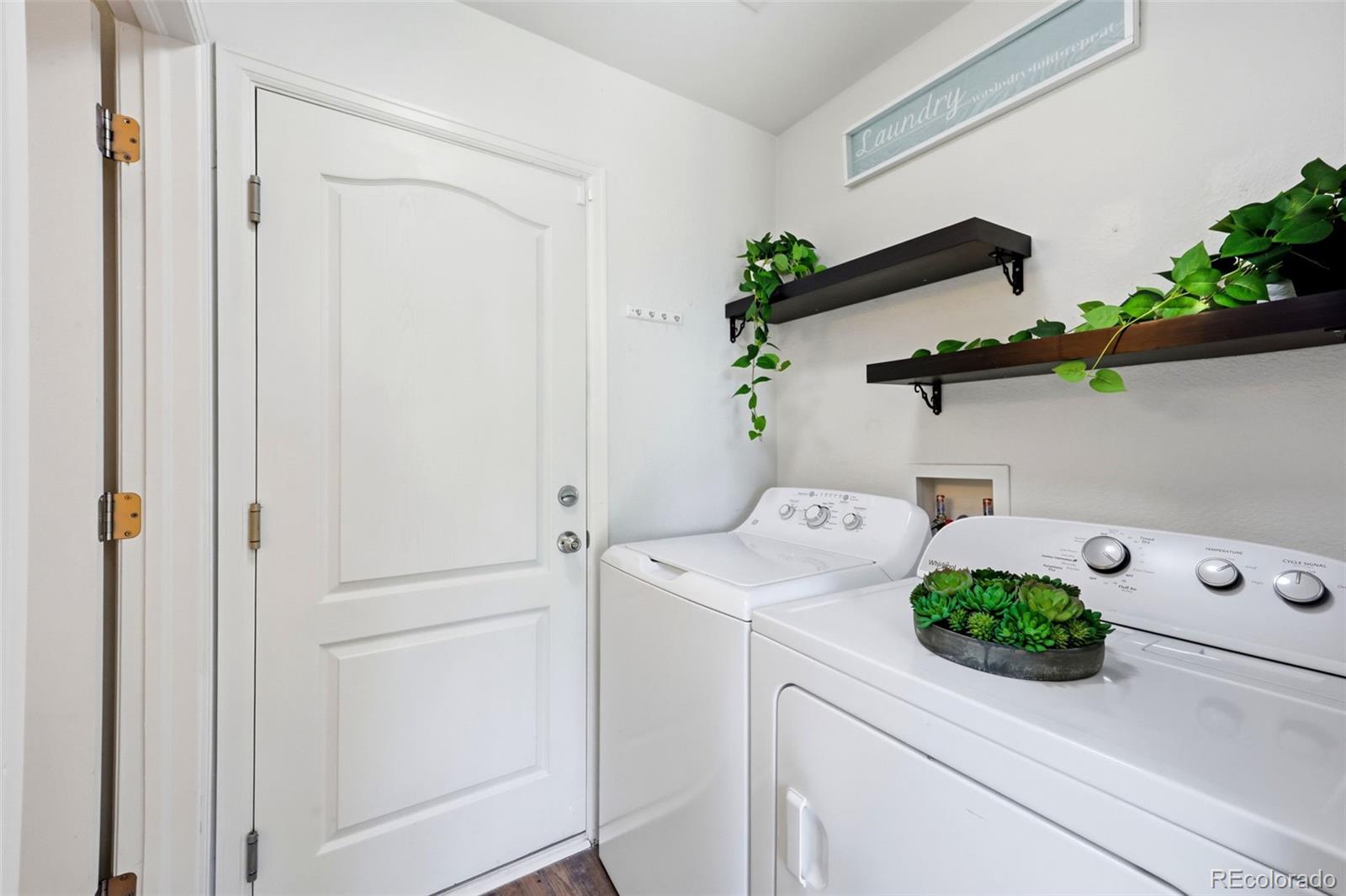 MLS Image #12 for 25830 e byers place,aurora, Colorado