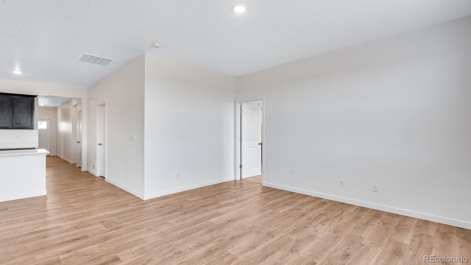 MLS Image #5 for 5625  gelbray place,windsor, Colorado