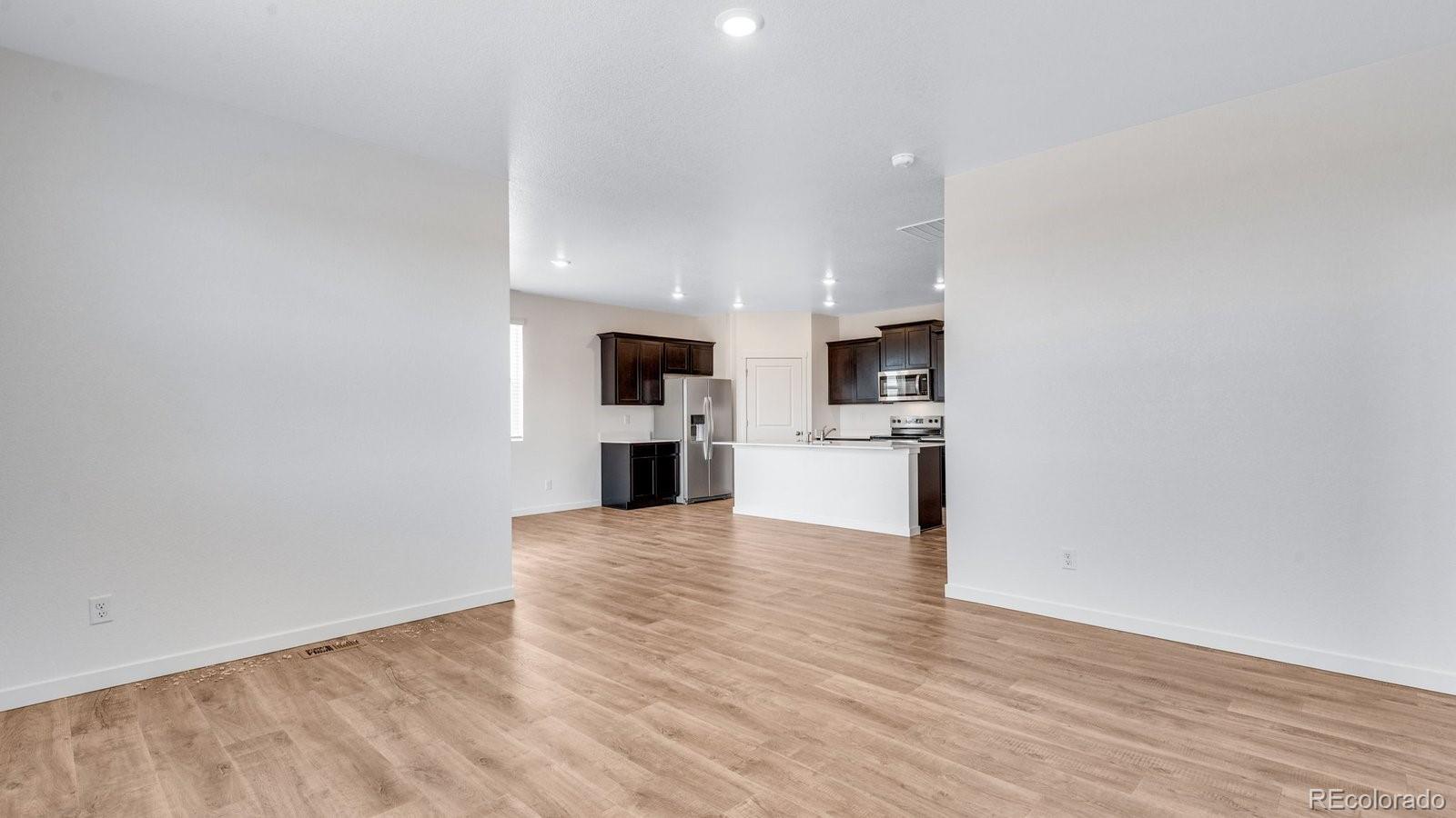 MLS Image #6 for 5625  gelbray place,windsor, Colorado