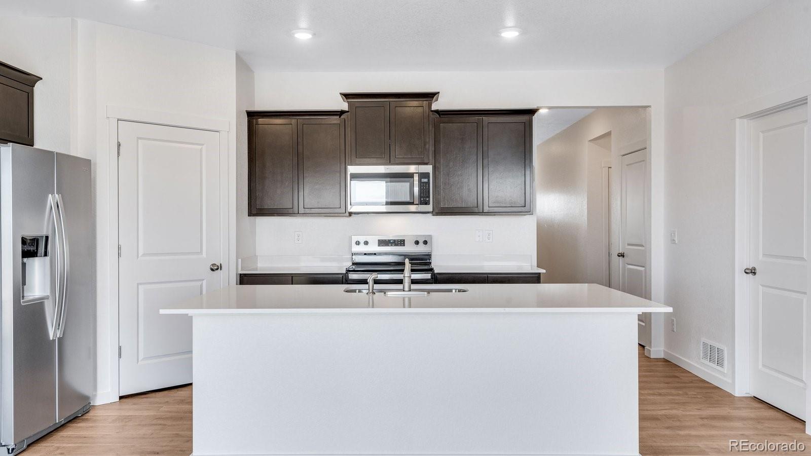 MLS Image #9 for 5625  gelbray place,windsor, Colorado