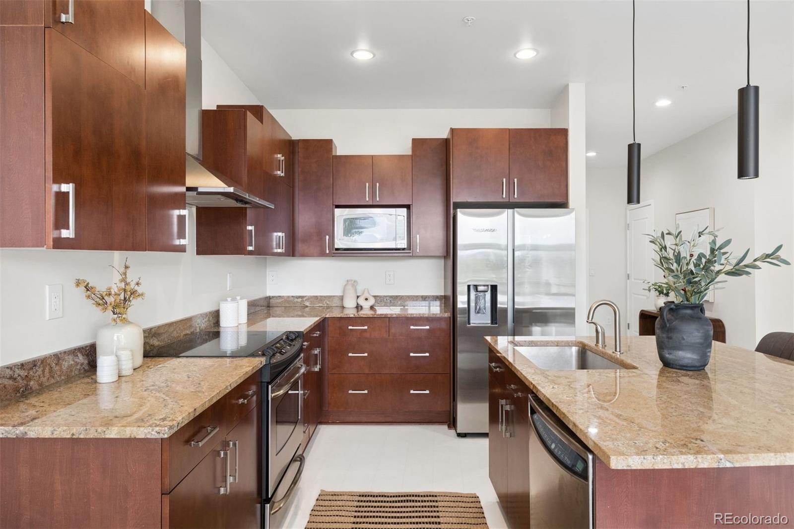 MLS Image #16 for 2958  syracuse street 315,denver, Colorado