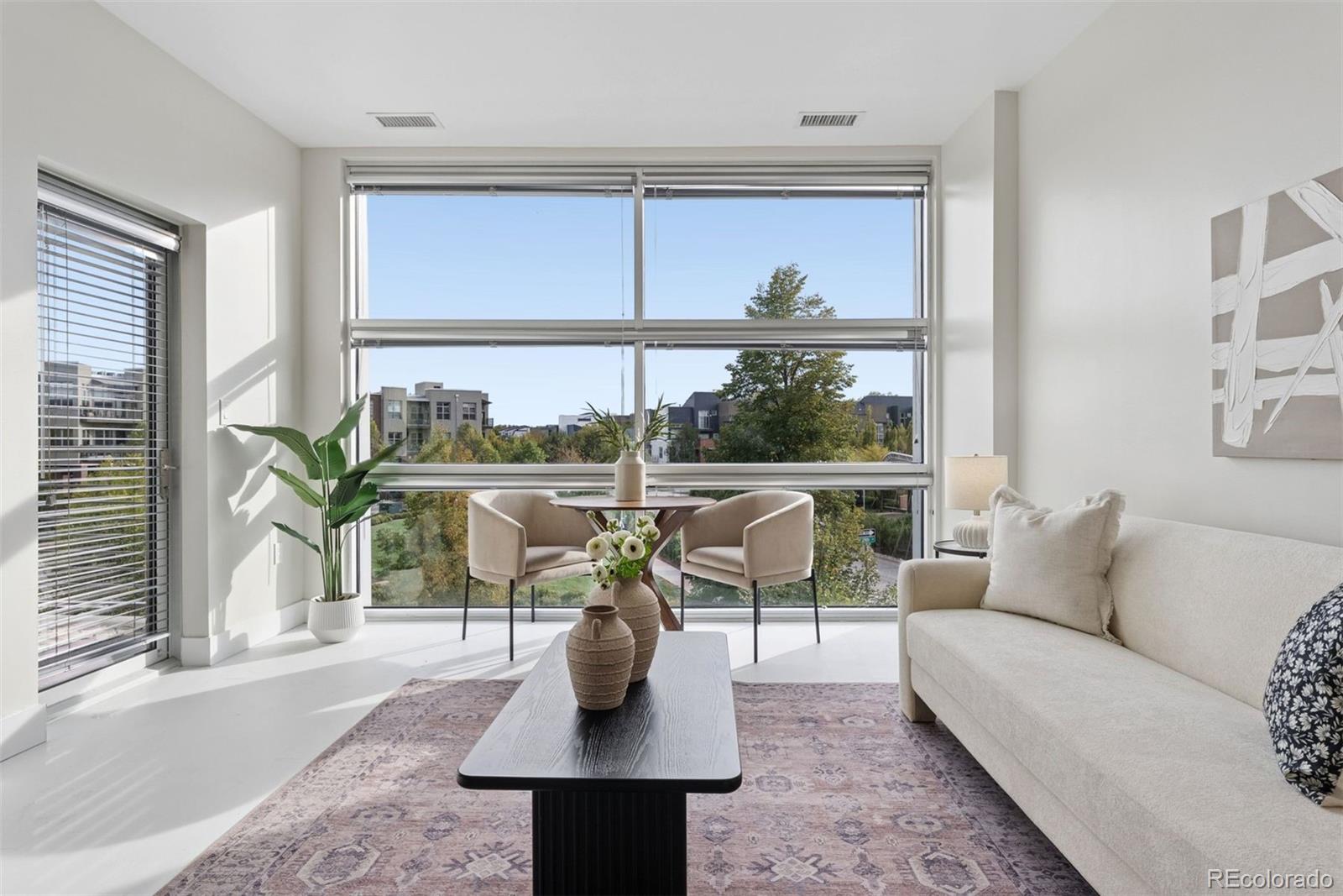 MLS Image #9 for 2958  syracuse street 315,denver, Colorado