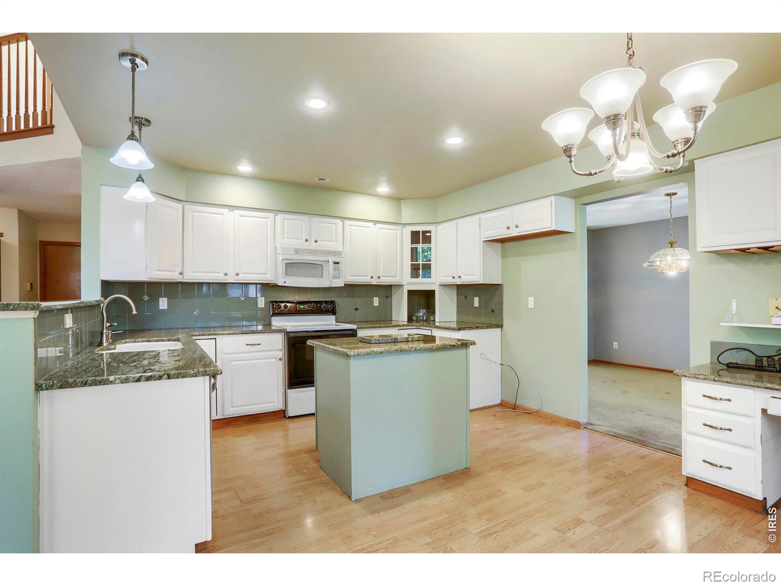 MLS Image #10 for 12547  forest view street,broomfield, Colorado