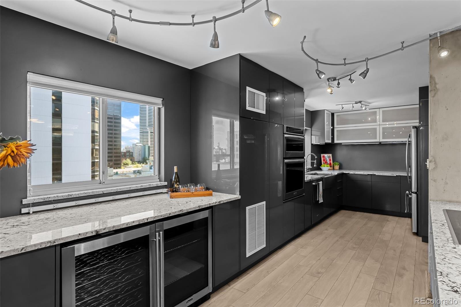MLS Image #11 for 1551  larimer street,denver, Colorado