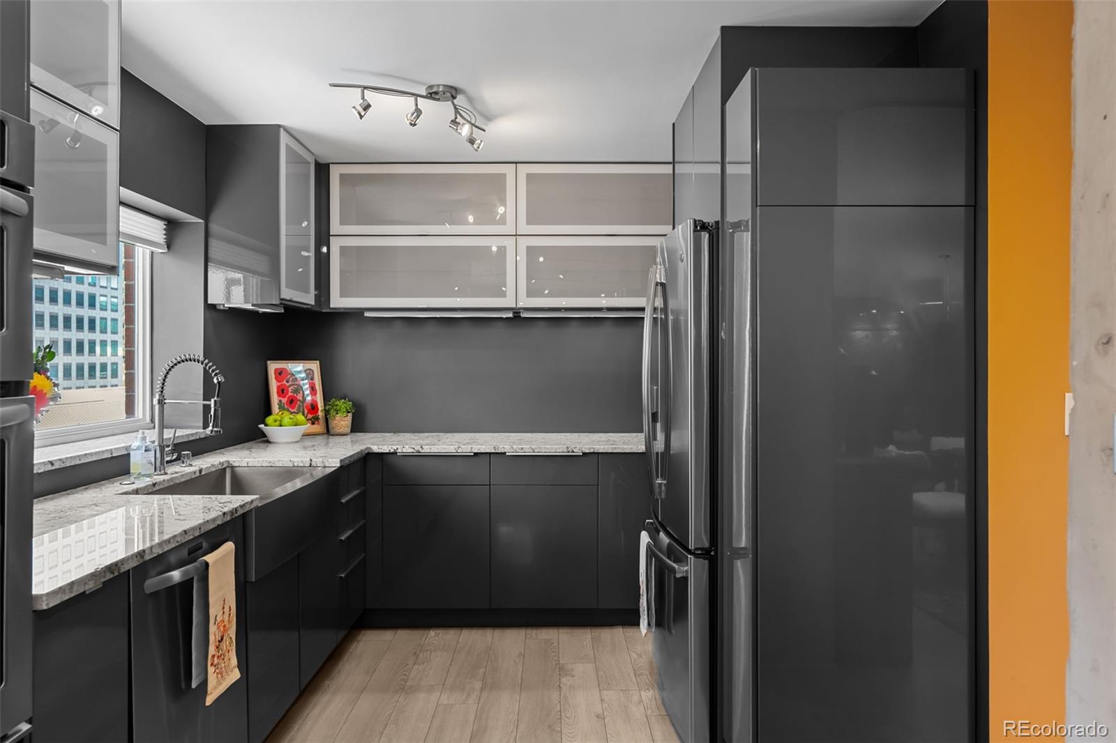 MLS Image #12 for 1551  larimer street,denver, Colorado