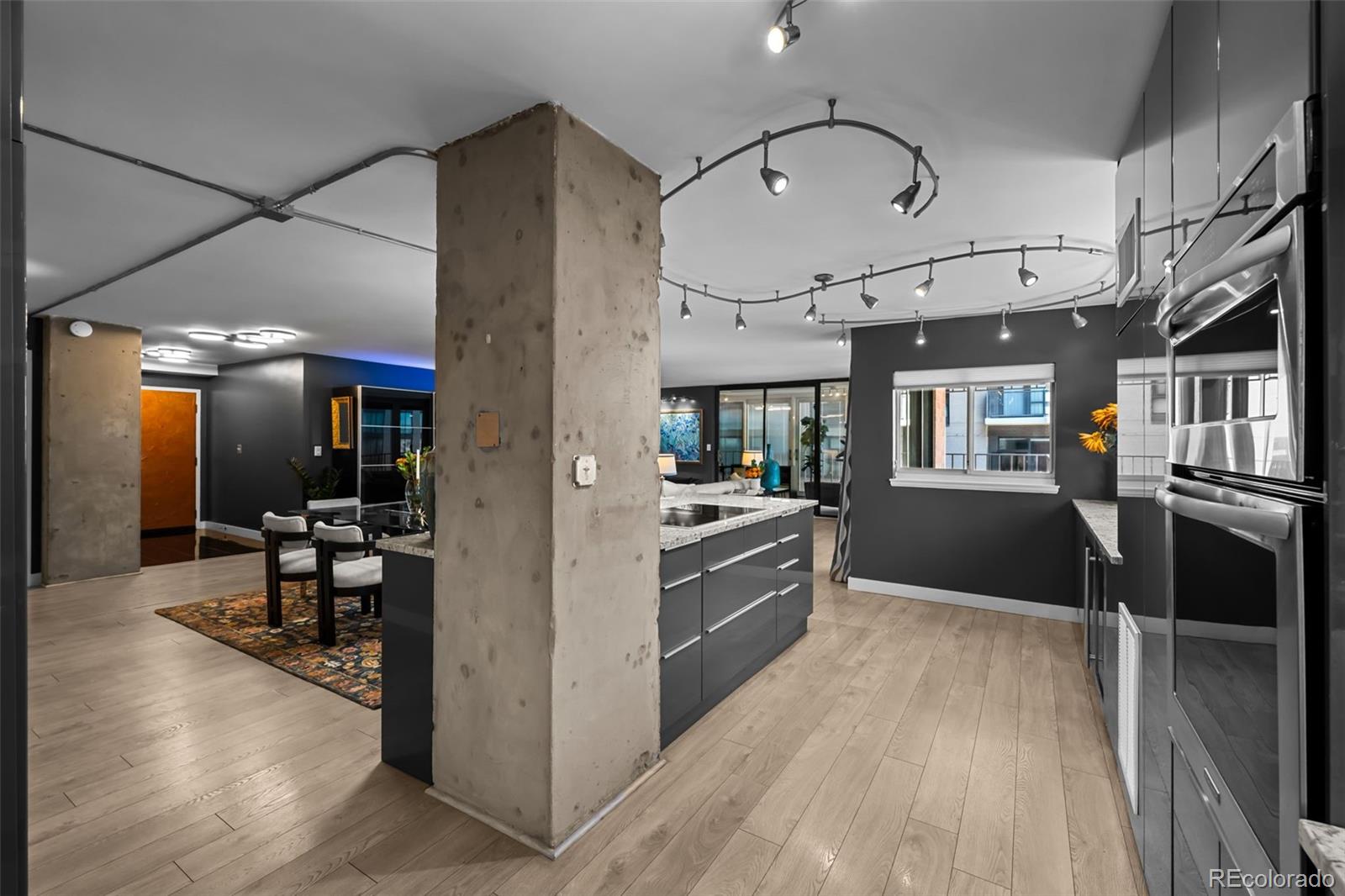 MLS Image #15 for 1551  larimer street,denver, Colorado