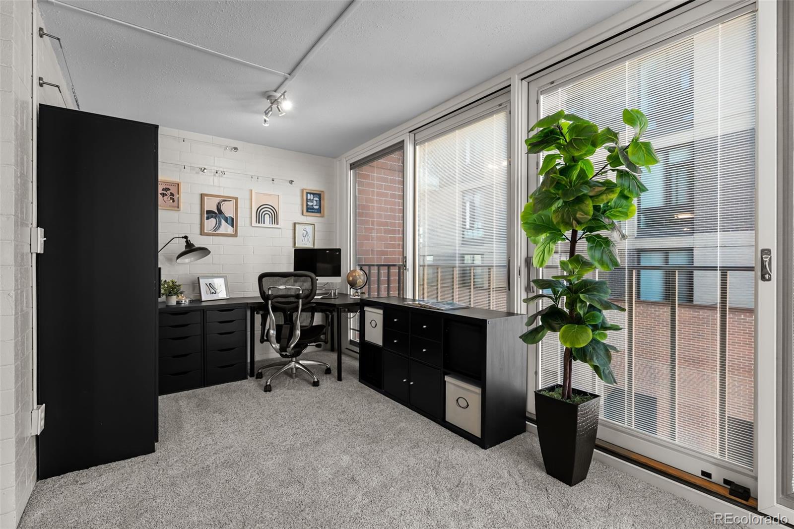 MLS Image #18 for 1551  larimer street,denver, Colorado