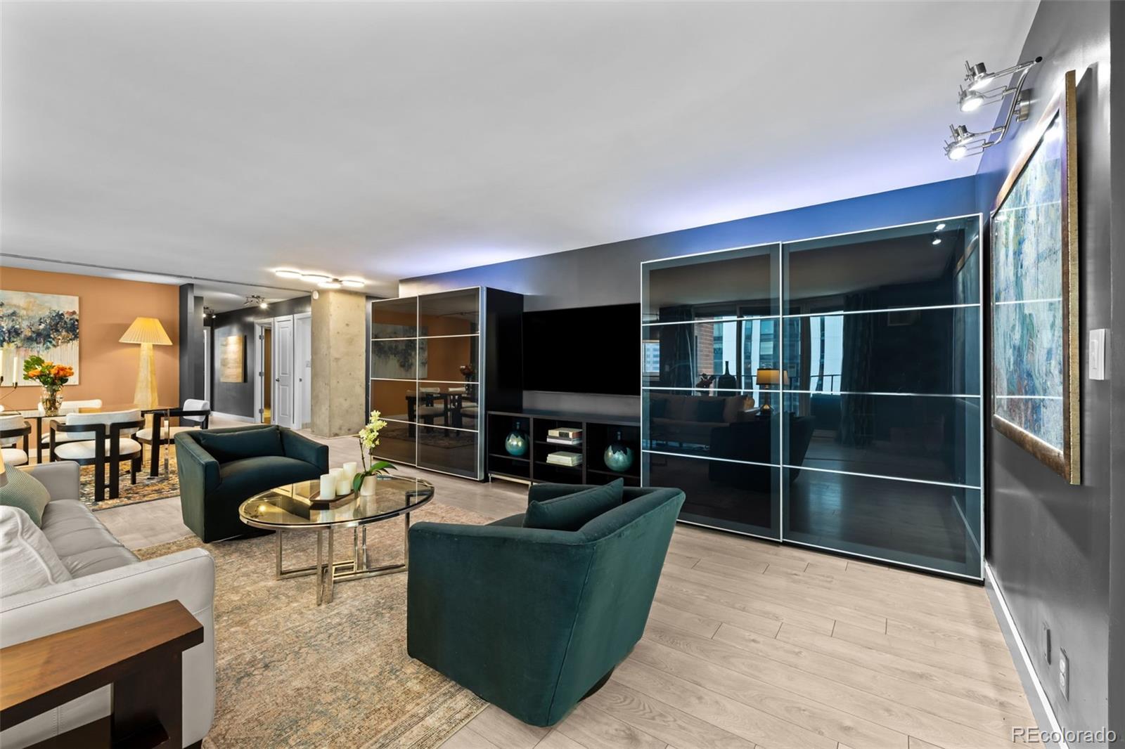 MLS Image #6 for 1551  larimer street,denver, Colorado