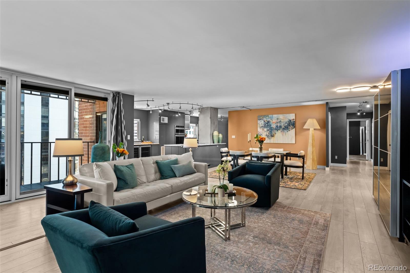 MLS Image #7 for 1551  larimer street,denver, Colorado