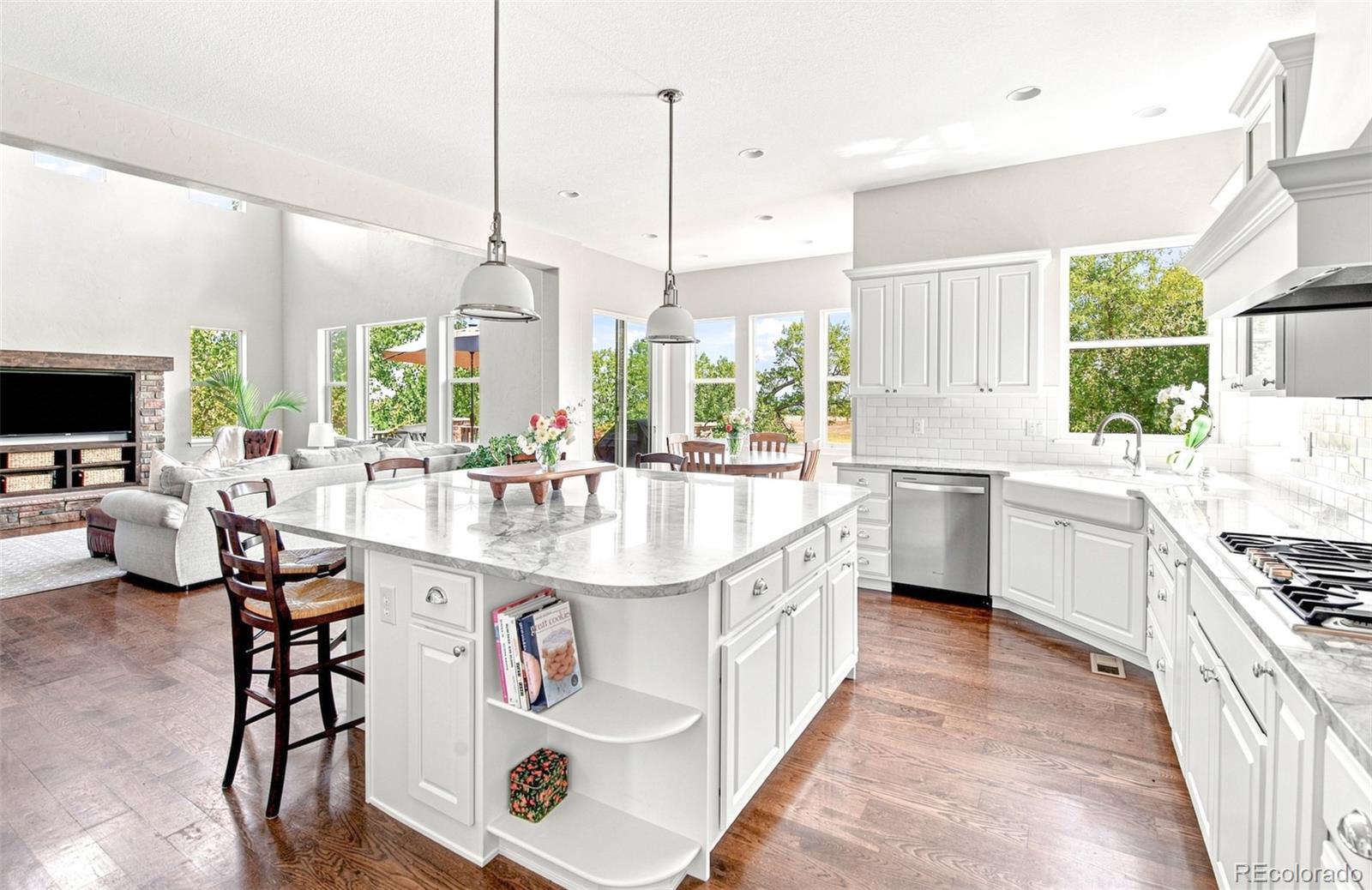 MLS Image #11 for 8938  devinney court,arvada, Colorado