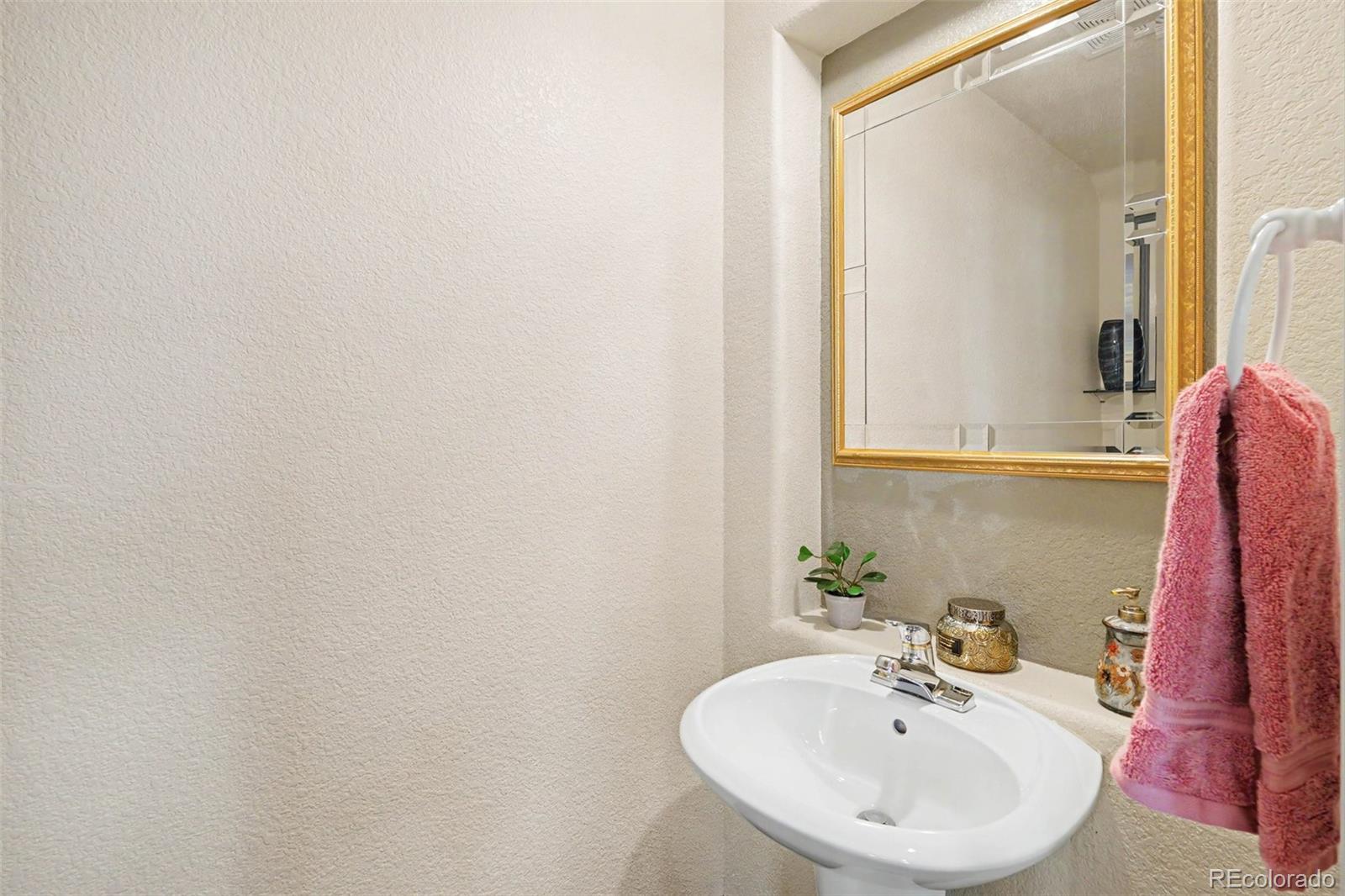 MLS Image #14 for 13933 e princeton place,aurora, Colorado