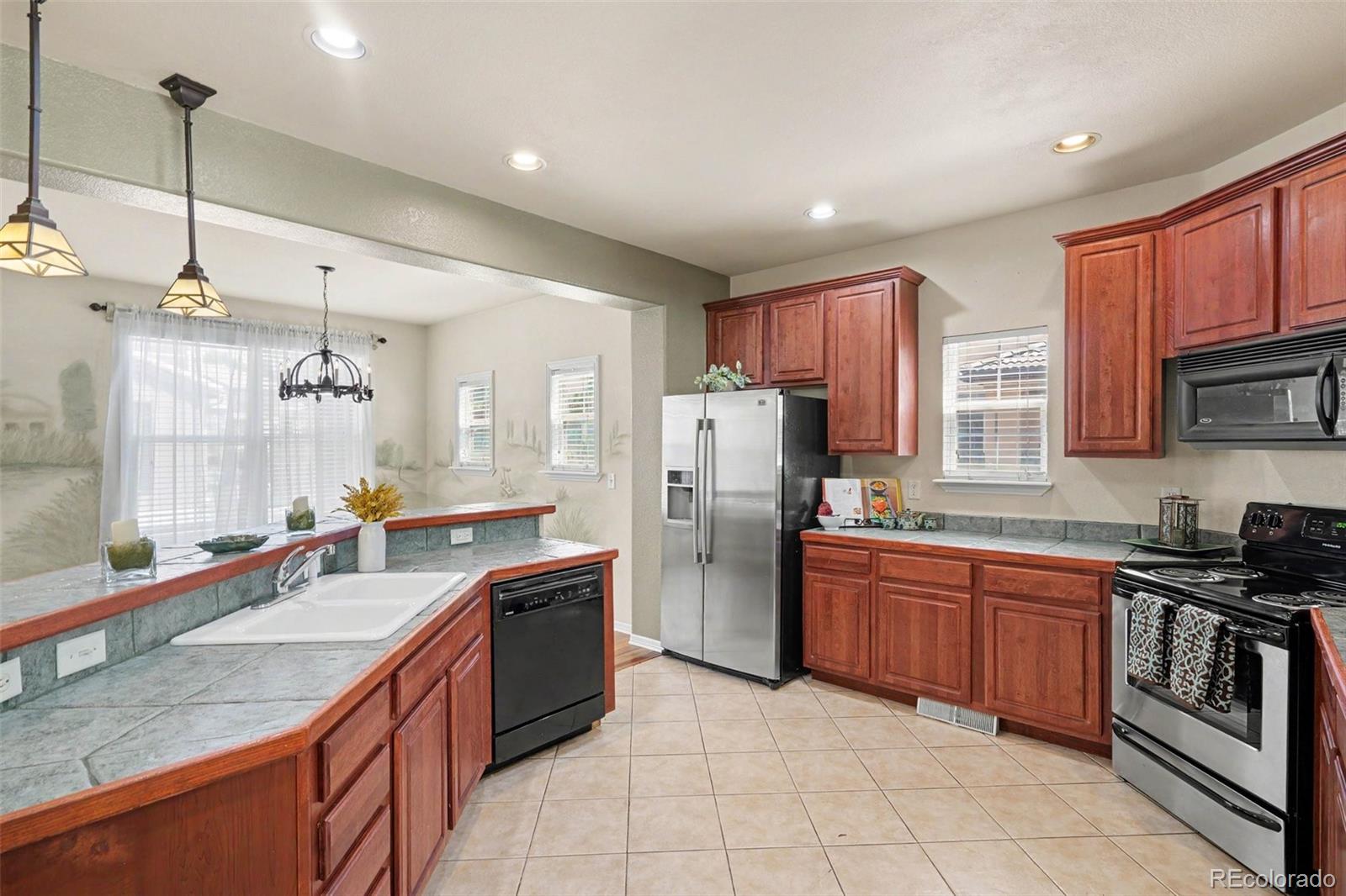 MLS Image #2 for 13933 e princeton place,aurora, Colorado