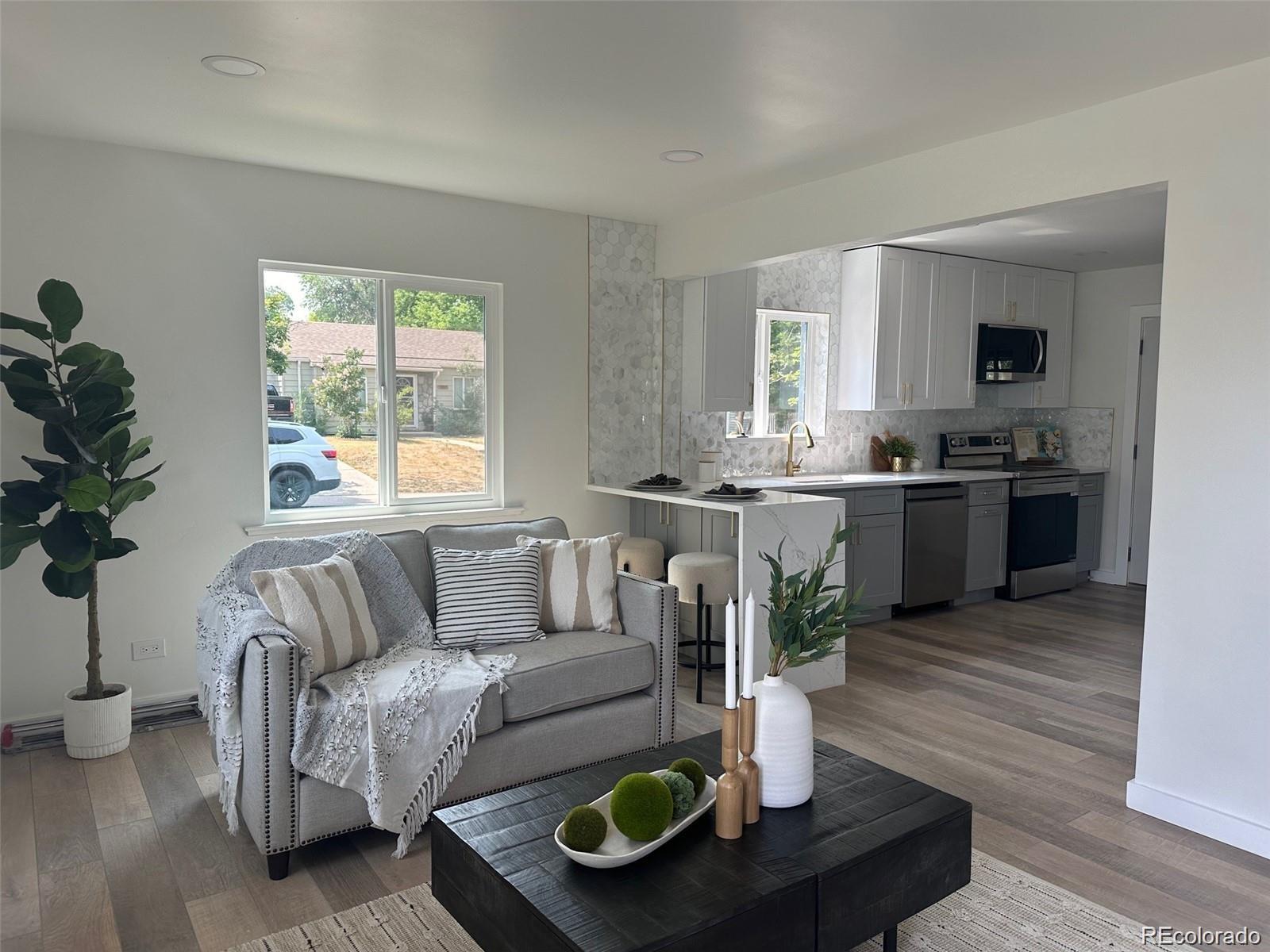 MLS Image #4 for 1395 w custer place,denver, Colorado