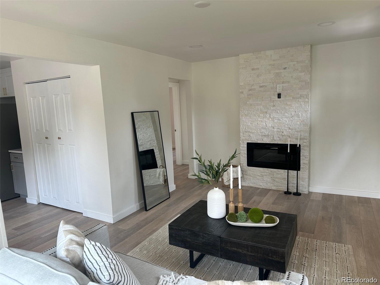 MLS Image #5 for 1395 w custer place,denver, Colorado