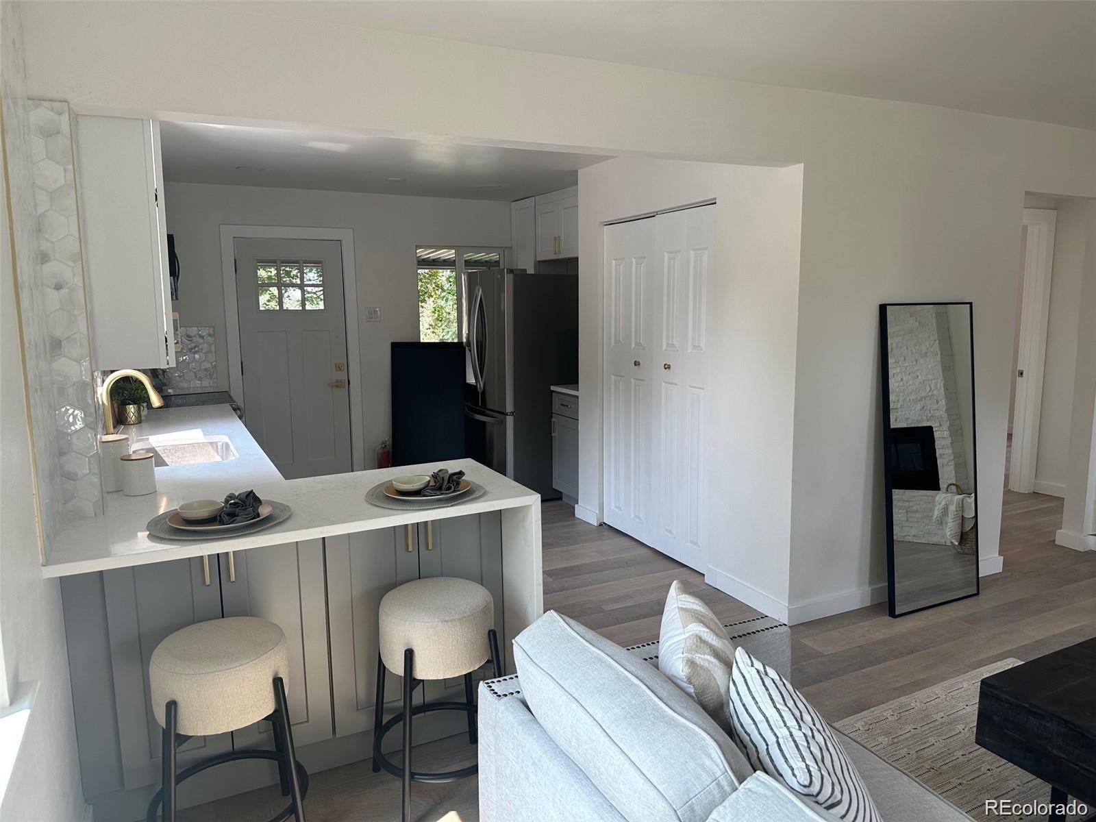 MLS Image #8 for 1395 w custer place,denver, Colorado