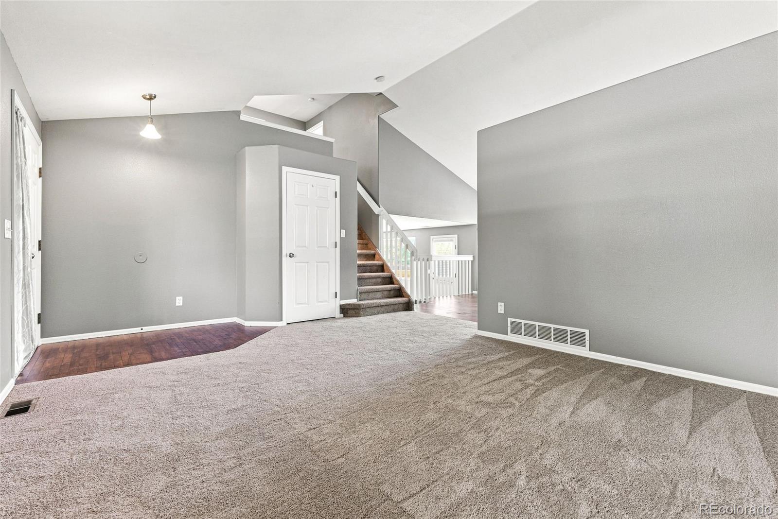 MLS Image #11 for 5307 s liverpool way,centennial, Colorado