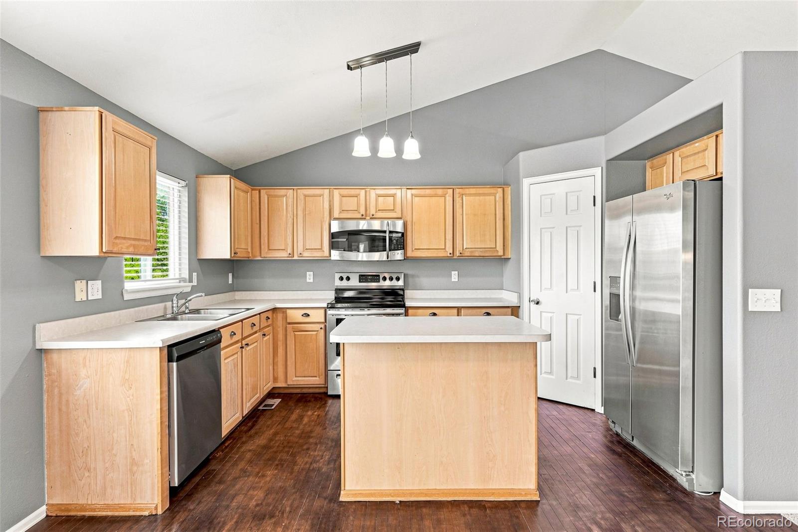 MLS Image #15 for 5307 s liverpool way,centennial, Colorado