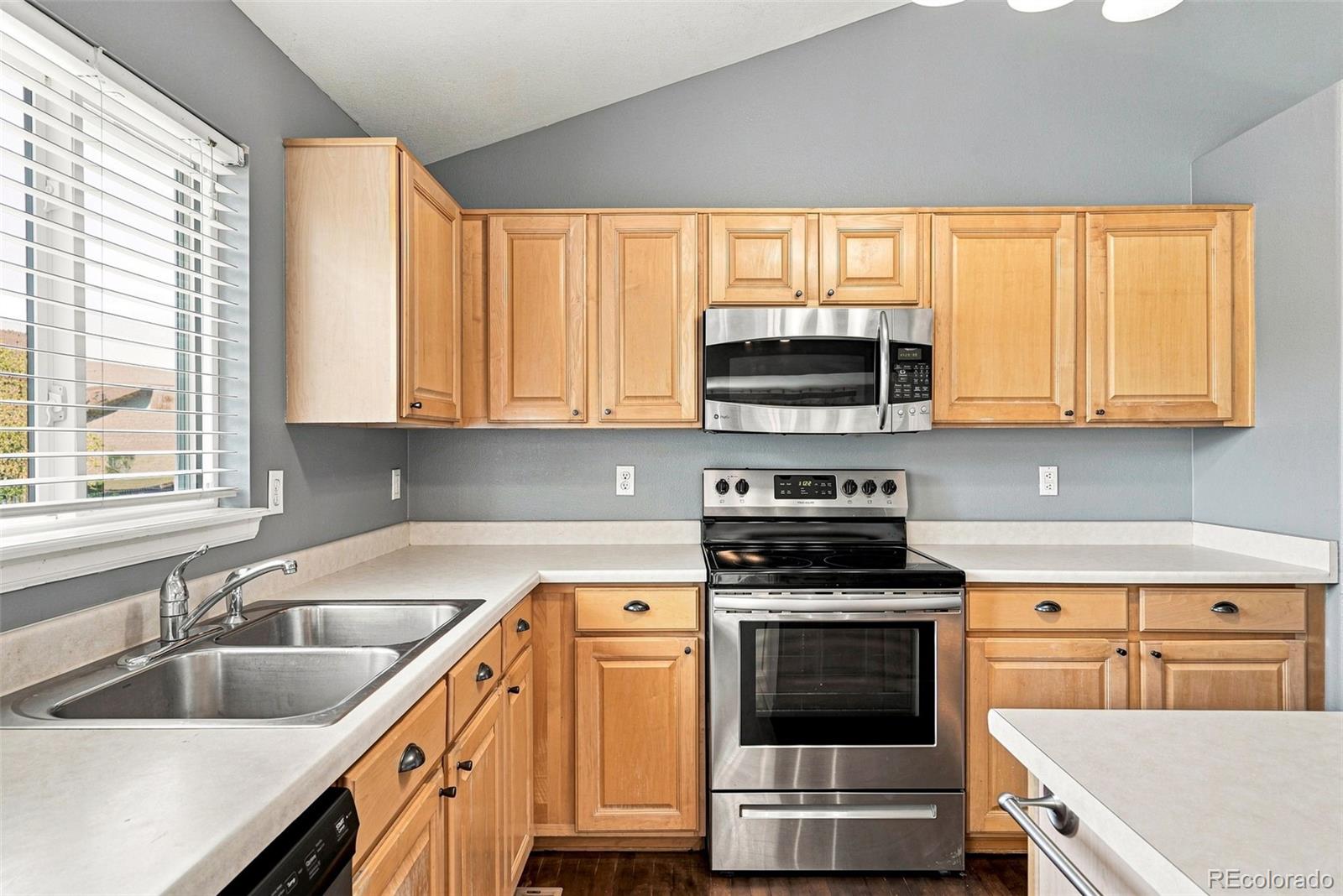 MLS Image #18 for 5307 s liverpool way,centennial, Colorado