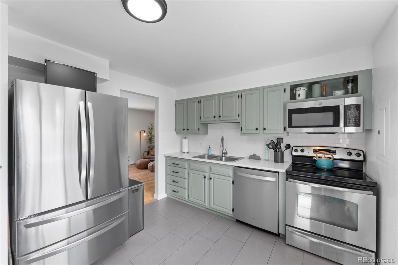 MLS Image #12 for 6518 w 70th place,arvada, Colorado