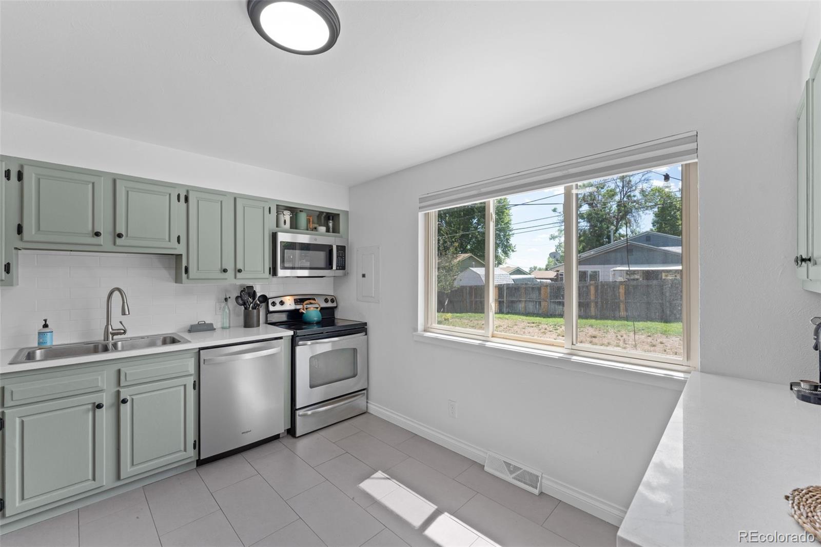 MLS Image #13 for 6518 w 70th place,arvada, Colorado