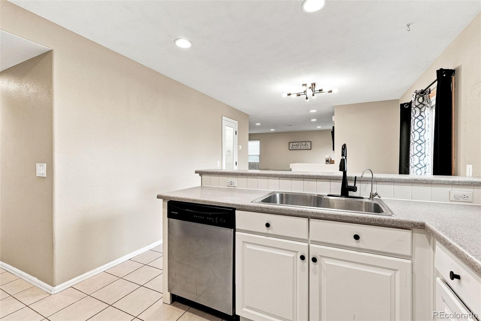 MLS Image #21 for 5916 s zante way,aurora, Colorado