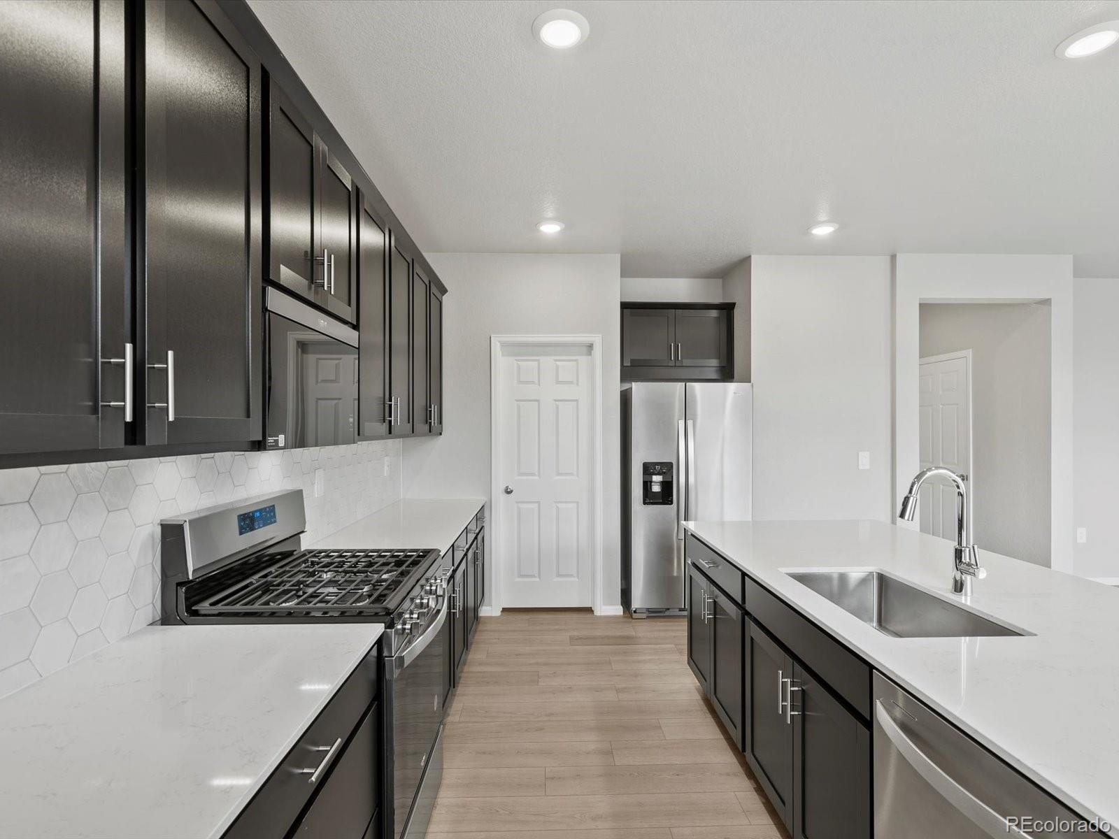 MLS Image #8 for 1607  nathan river drive,windsor, Colorado