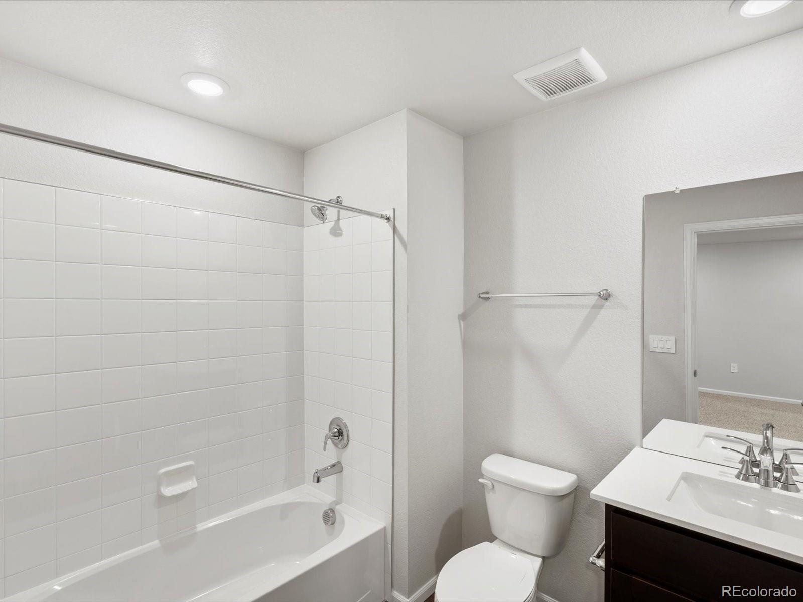 MLS Image #15 for 1600  riverplace drive,windsor, Colorado