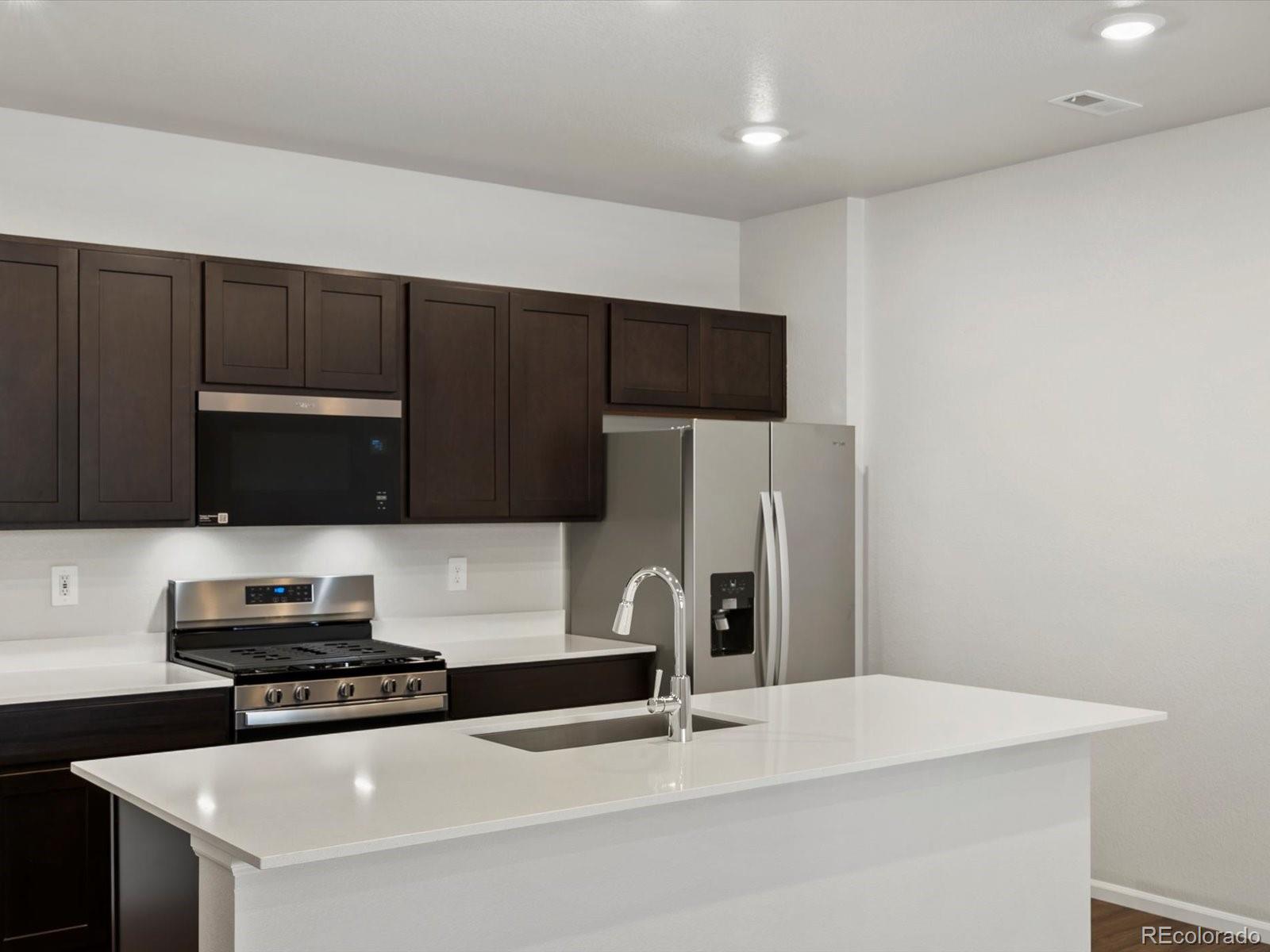 MLS Image #6 for 1600  riverplace drive,windsor, Colorado