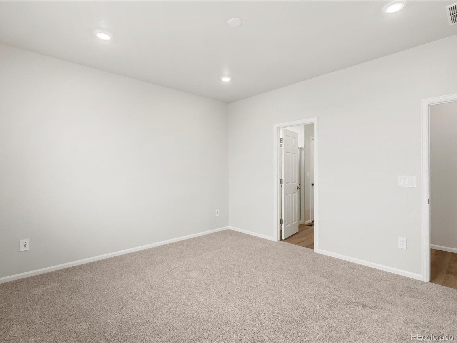 MLS Image #16 for 1242  spring creek drive,windsor, Colorado