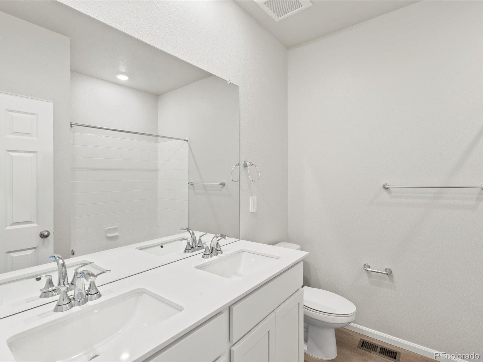 MLS Image #3 for 1242  spring creek drive,windsor, Colorado