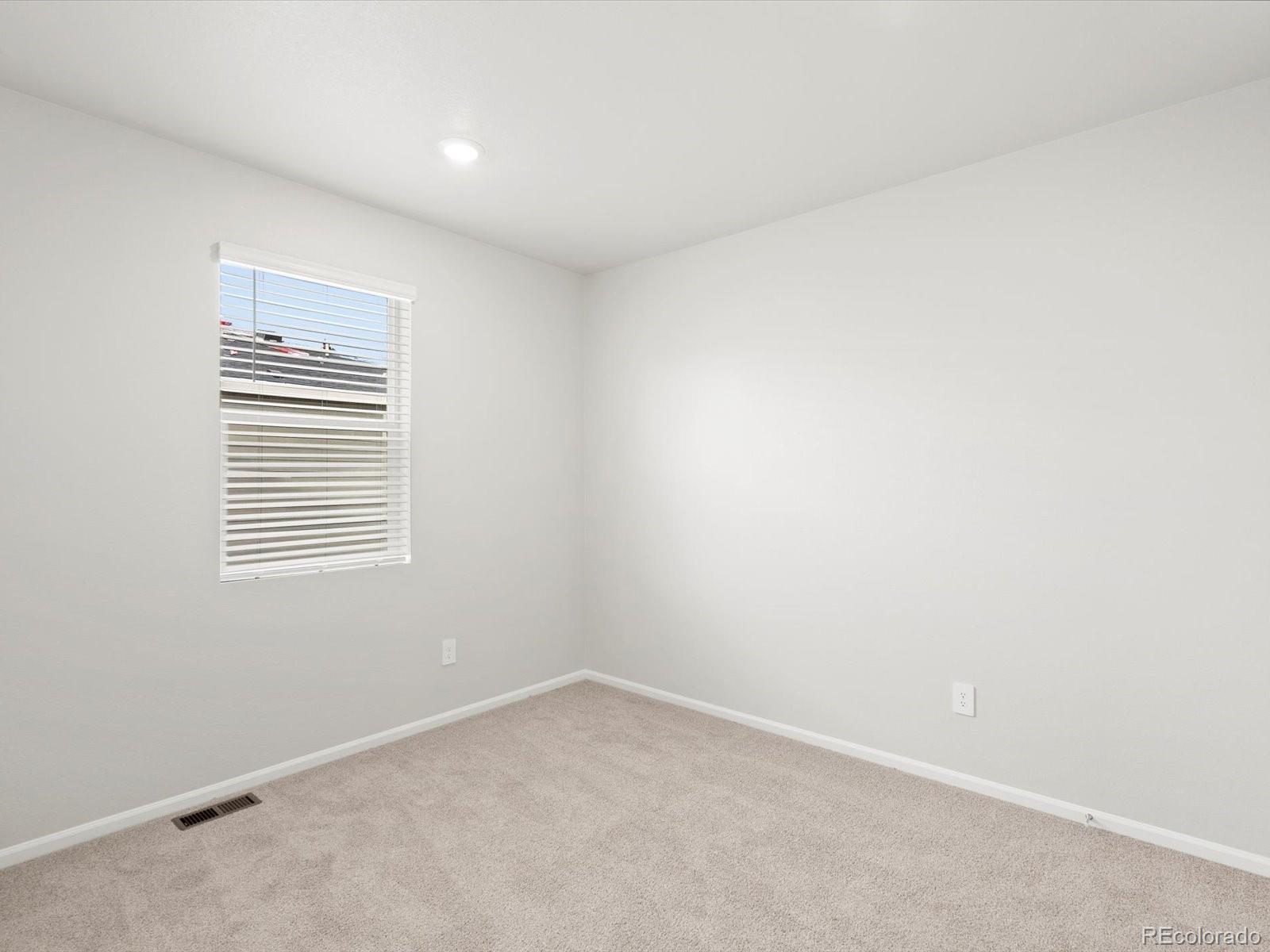MLS Image #4 for 1242  spring creek drive,windsor, Colorado