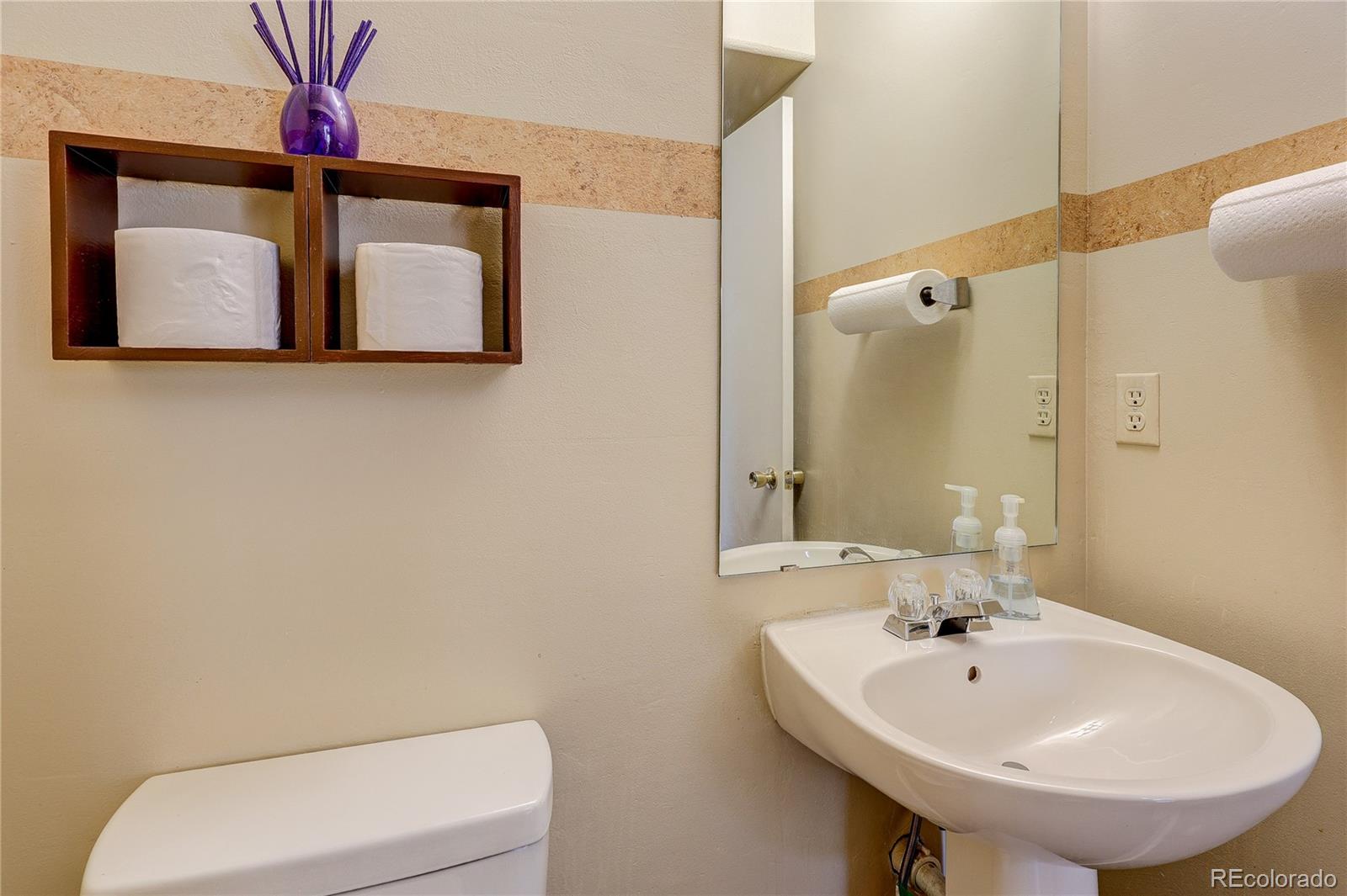 MLS Image #15 for 5101  perth street,denver, Colorado