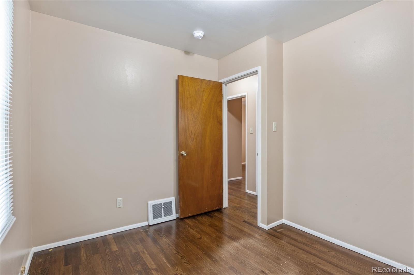 MLS Image #8 for 1310 e columbia street,colorado springs, Colorado