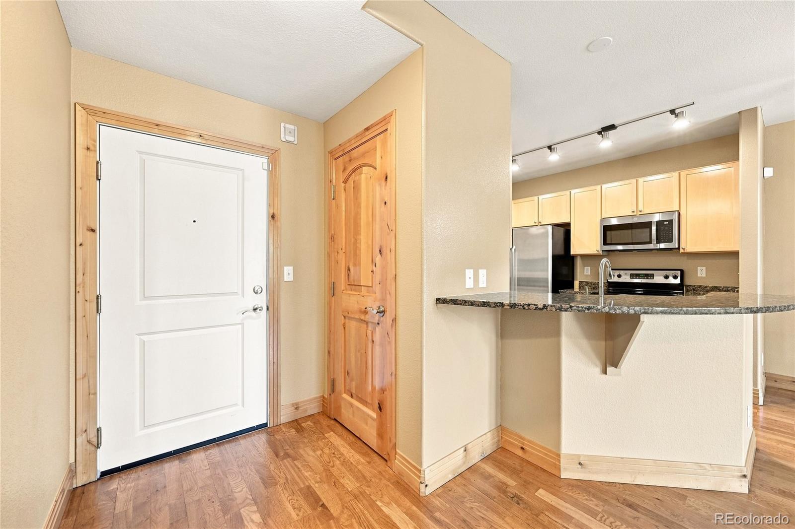 MLS Image #2 for 9079 e panorama circle 414,englewood, Colorado
