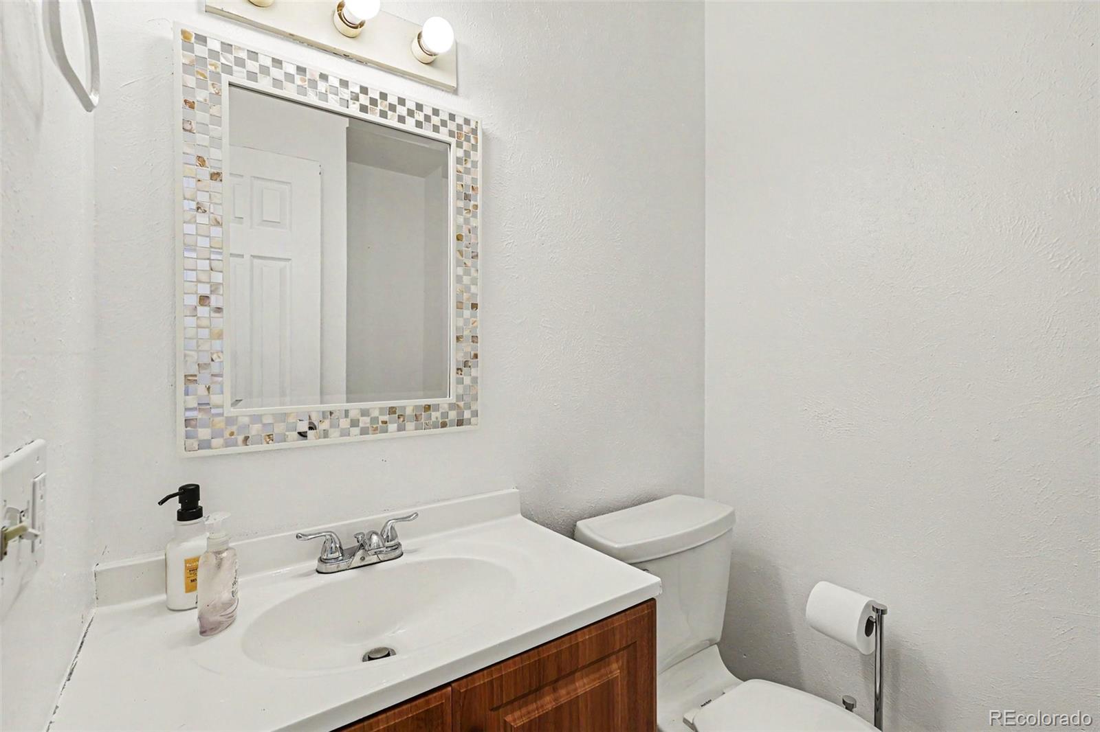 MLS Image #17 for 15743 e 13th place,aurora, Colorado