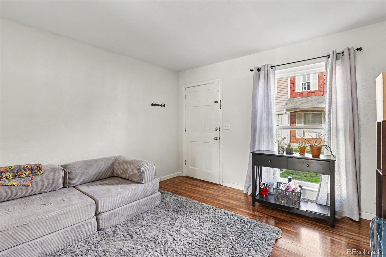 MLS Image #5 for 15743 e 13th place,aurora, Colorado