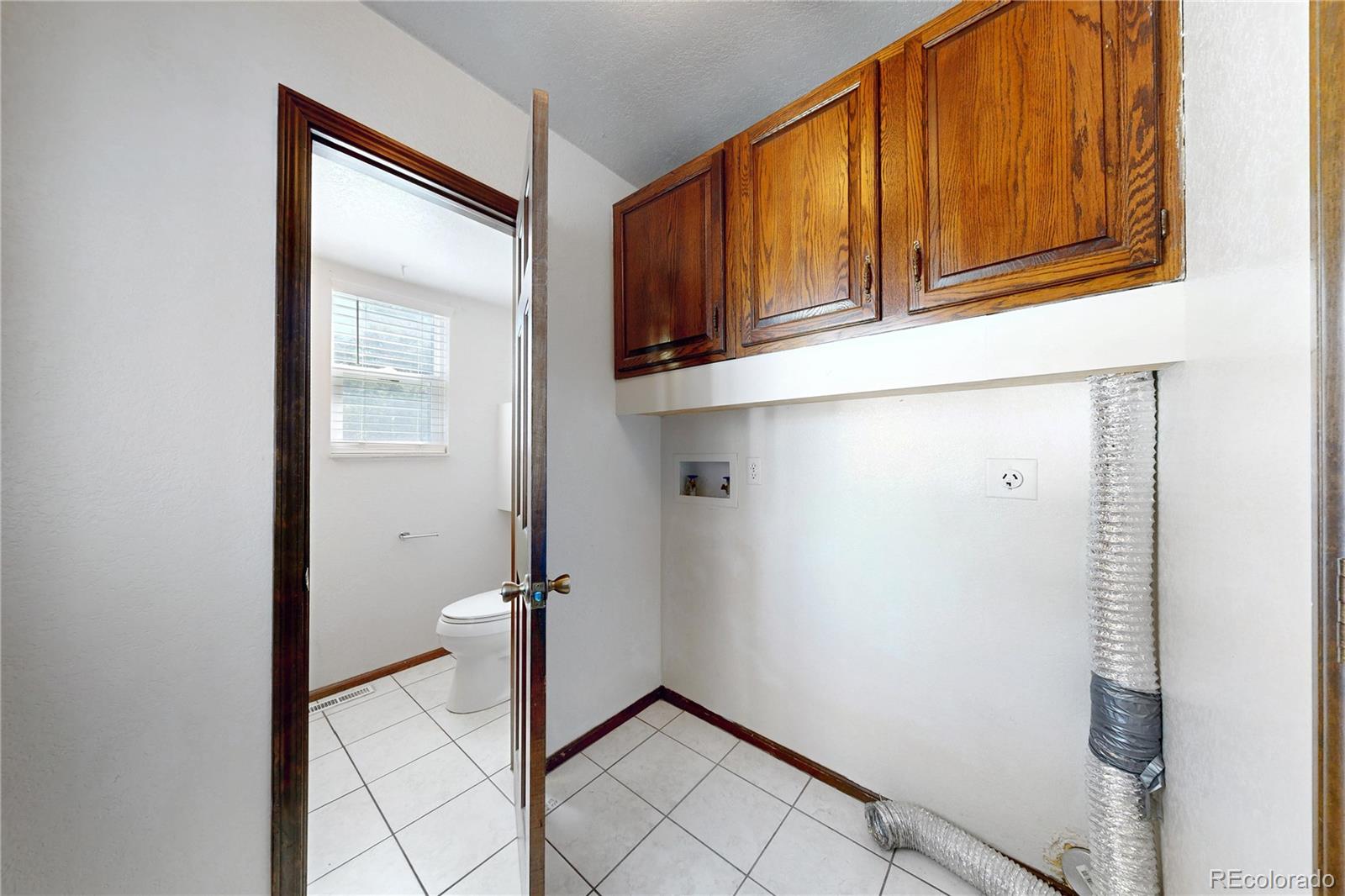 MLS Image #13 for 294 s troy circle,aurora, Colorado