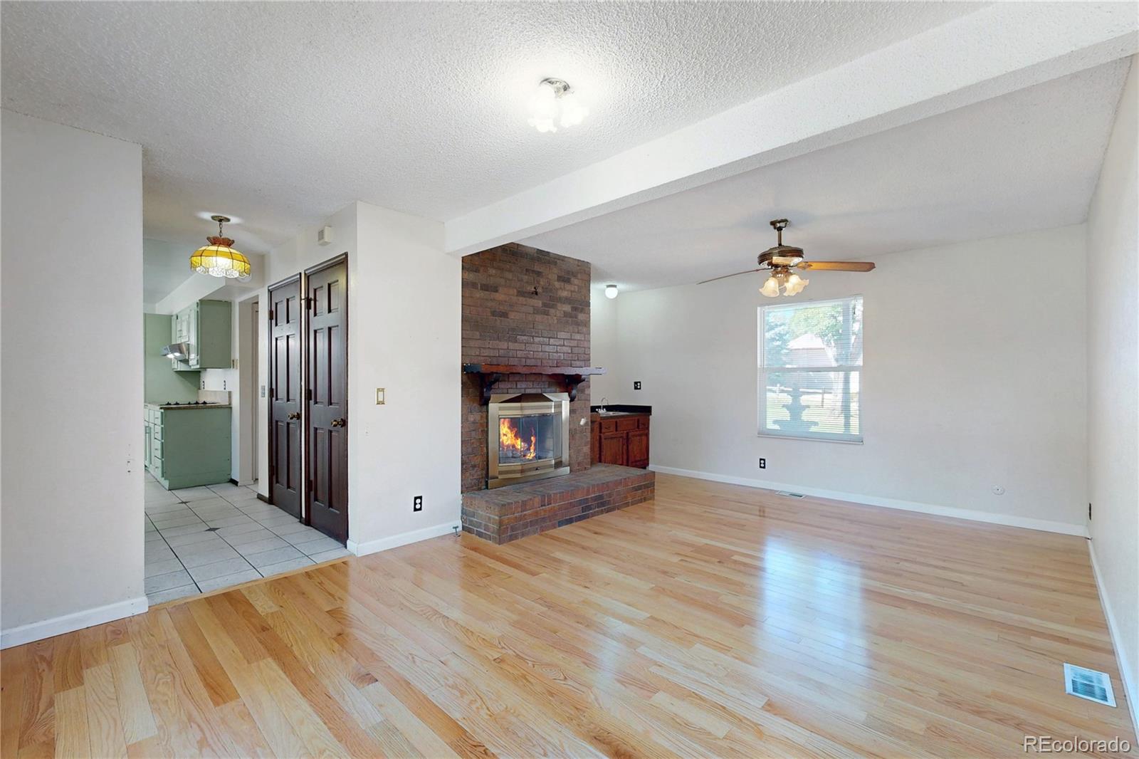 MLS Image #16 for 294 s troy circle,aurora, Colorado