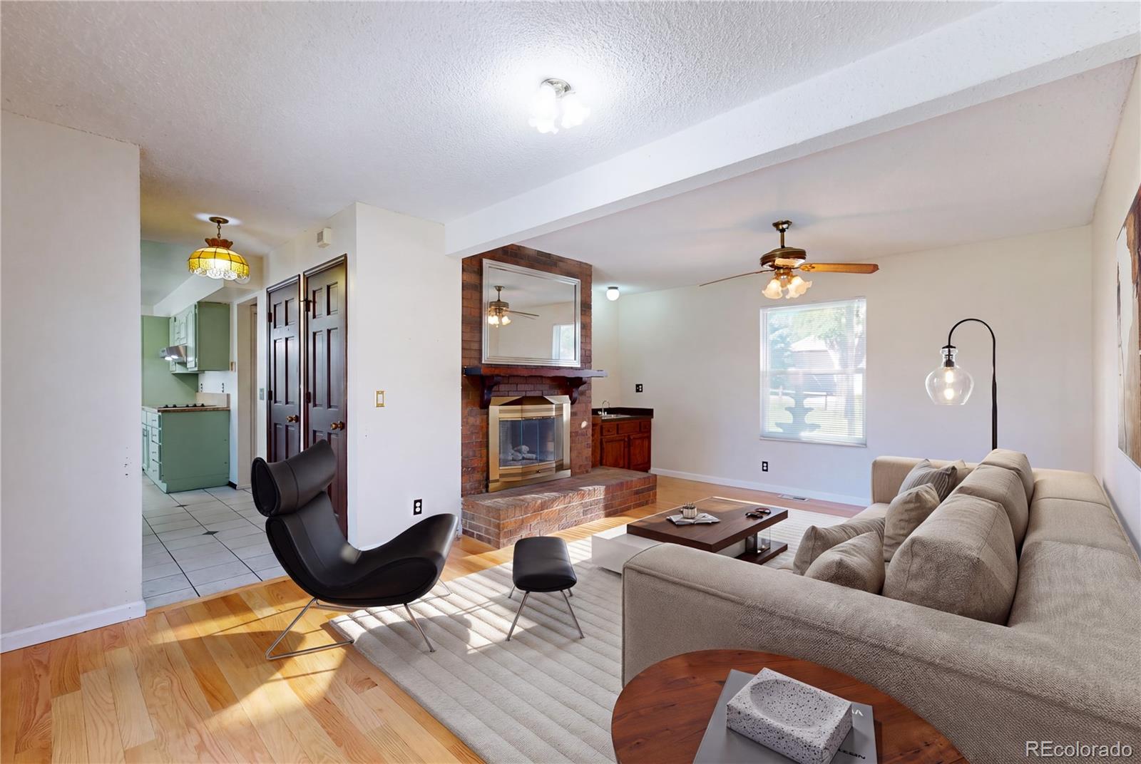 MLS Image #4 for 294 s troy circle,aurora, Colorado