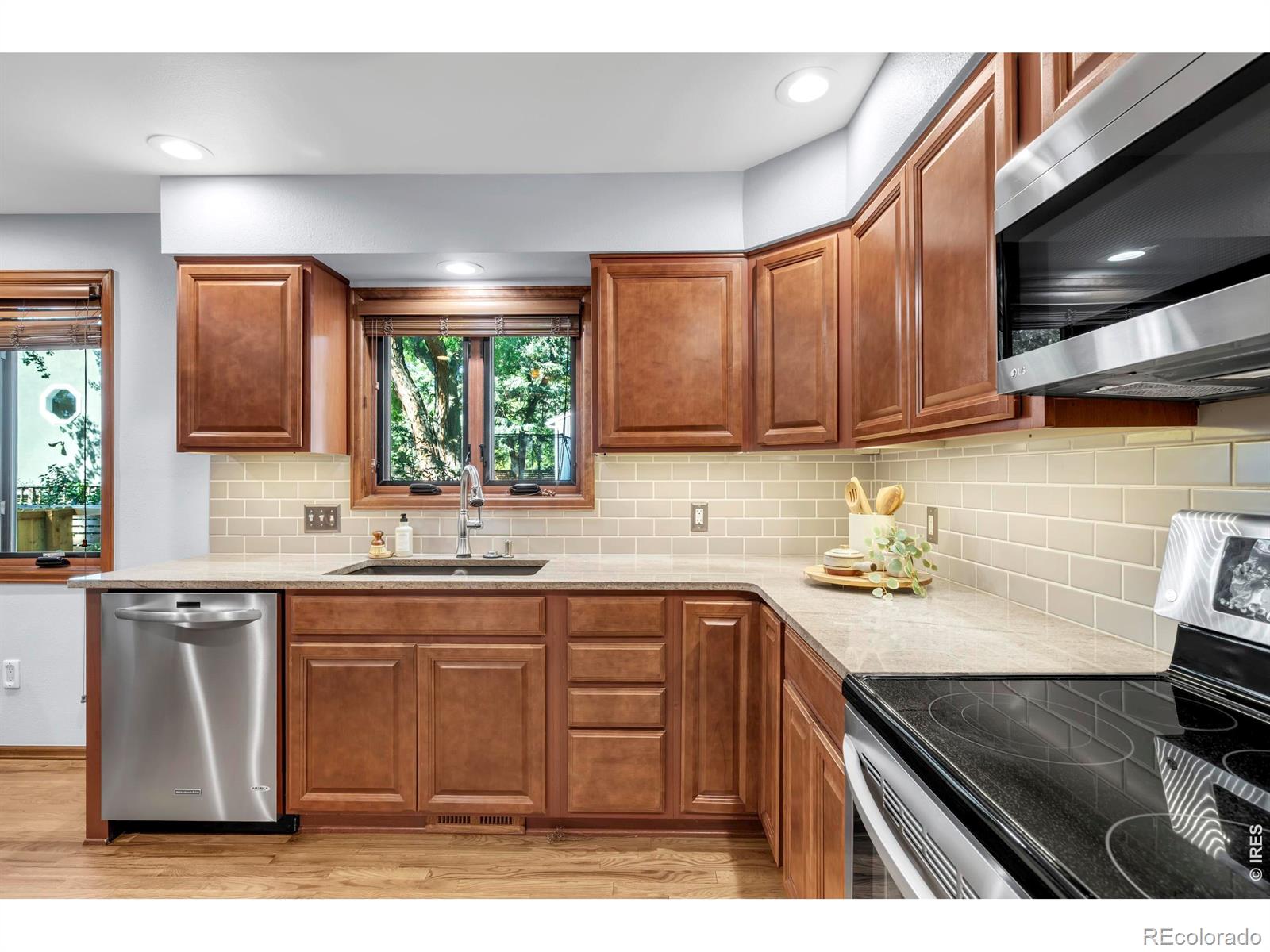 MLS Image #10 for 3486  16th circle,boulder, Colorado