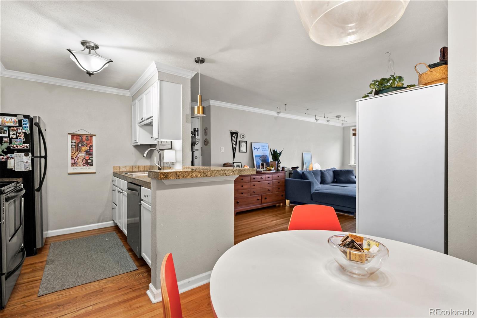 MLS Image #11 for 10 n ogden street,denver, Colorado