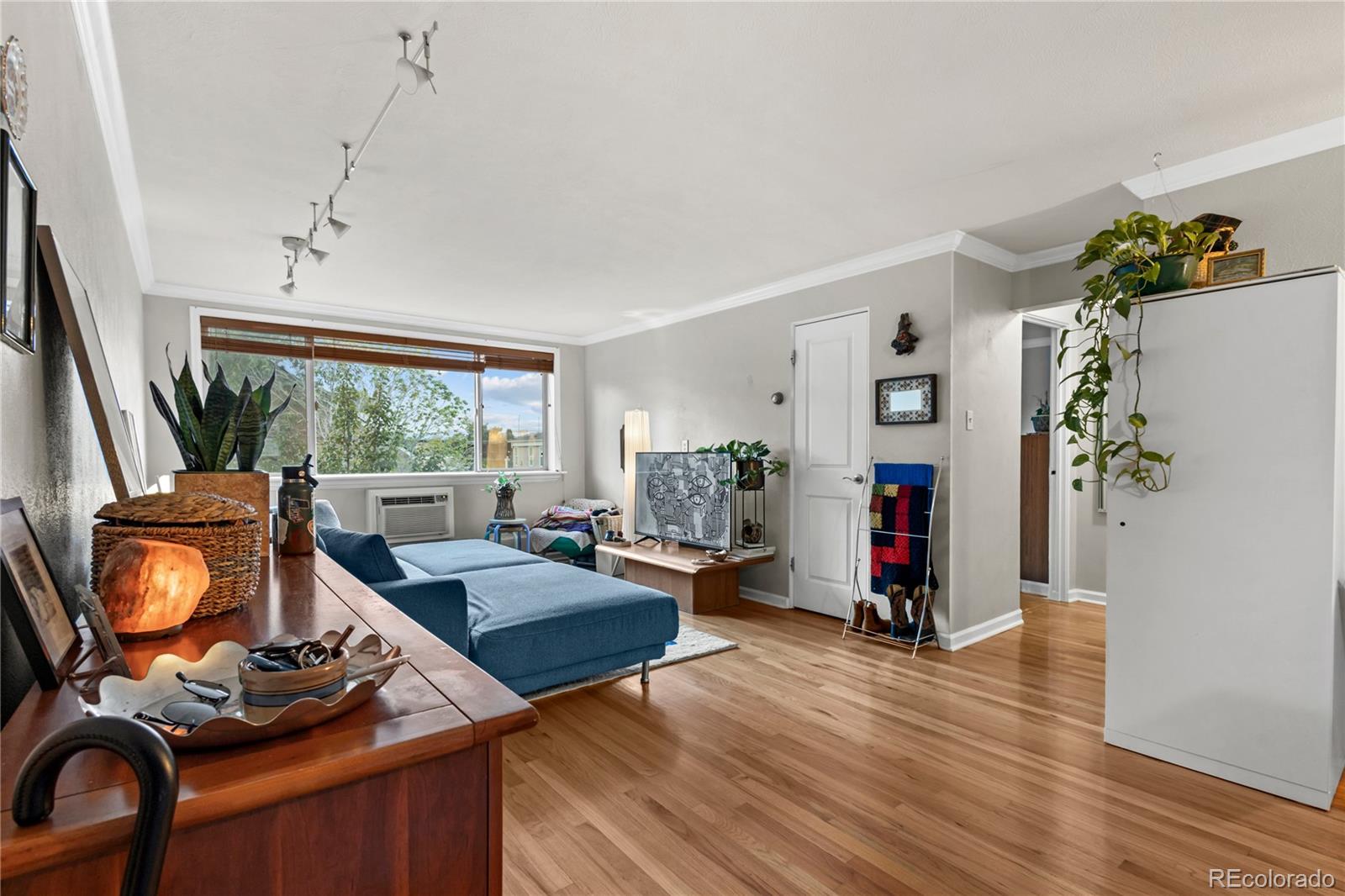 MLS Image #3 for 10 n ogden street,denver, Colorado