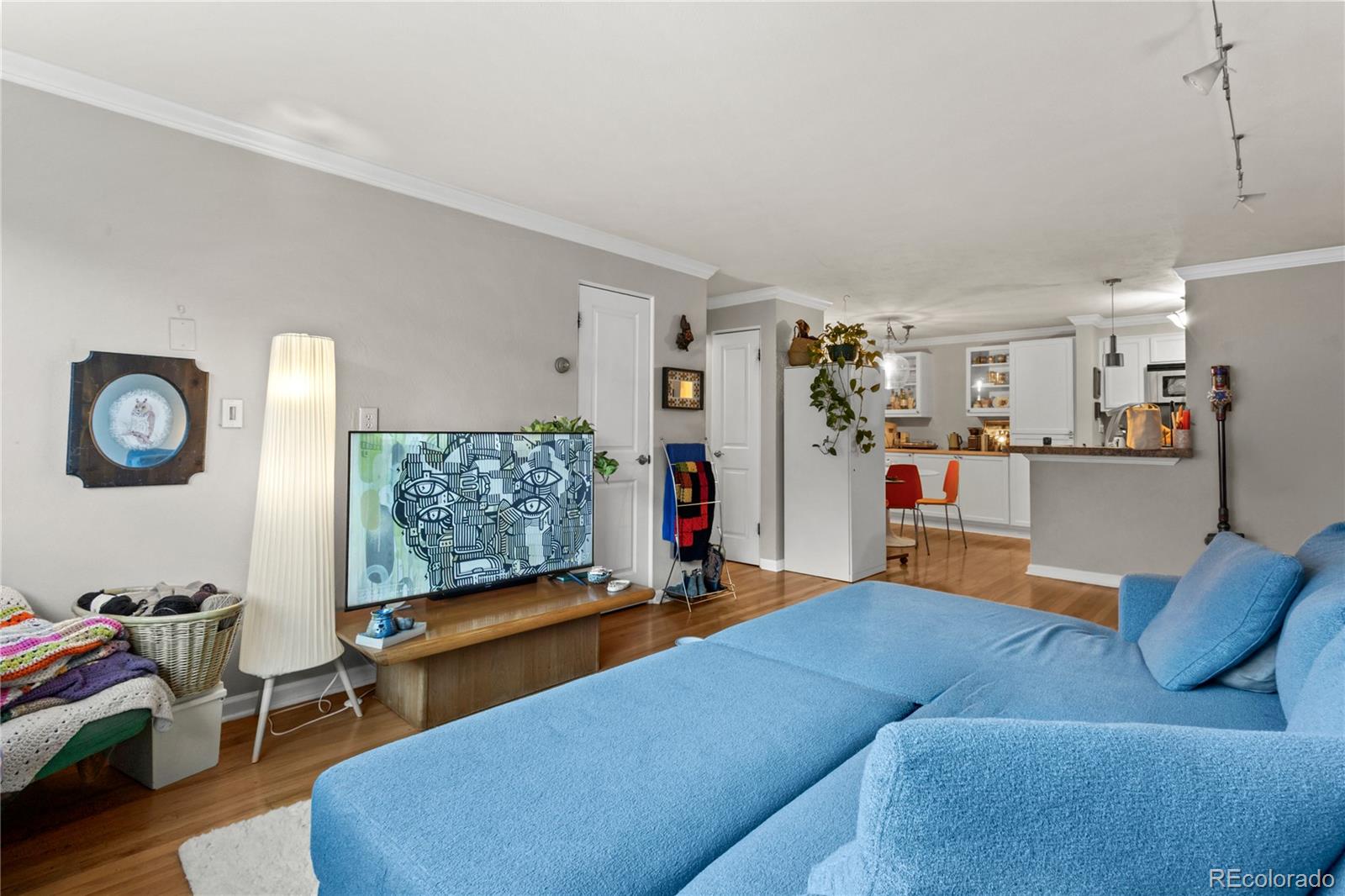 MLS Image #4 for 10 n ogden street,denver, Colorado