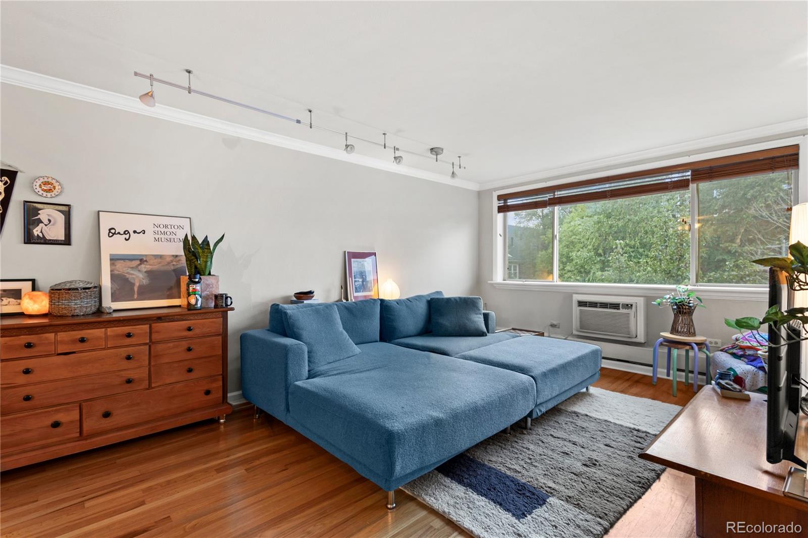 MLS Image #6 for 10 n ogden street,denver, Colorado