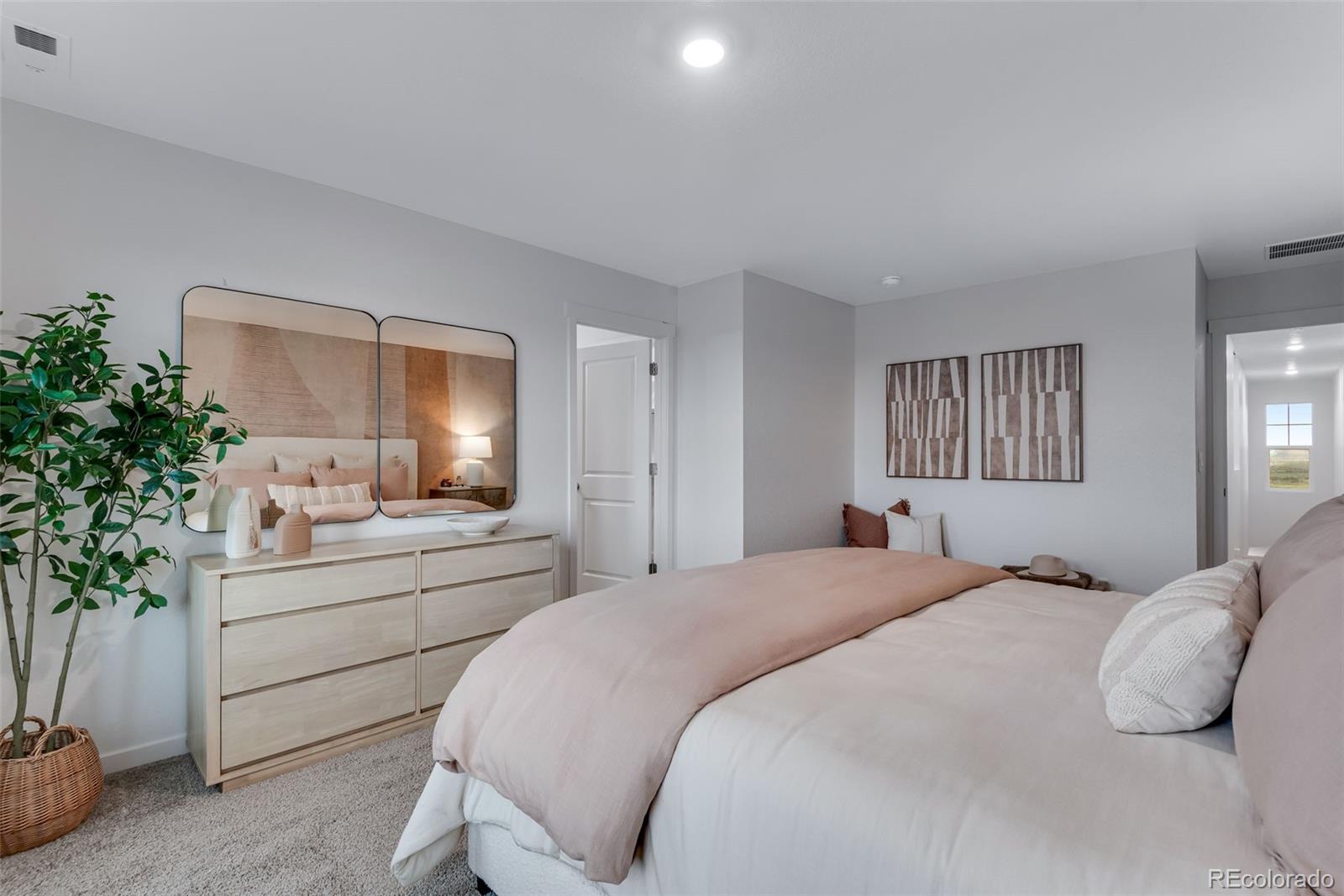 MLS Image #13 for 9845  bahama street,commerce city, Colorado