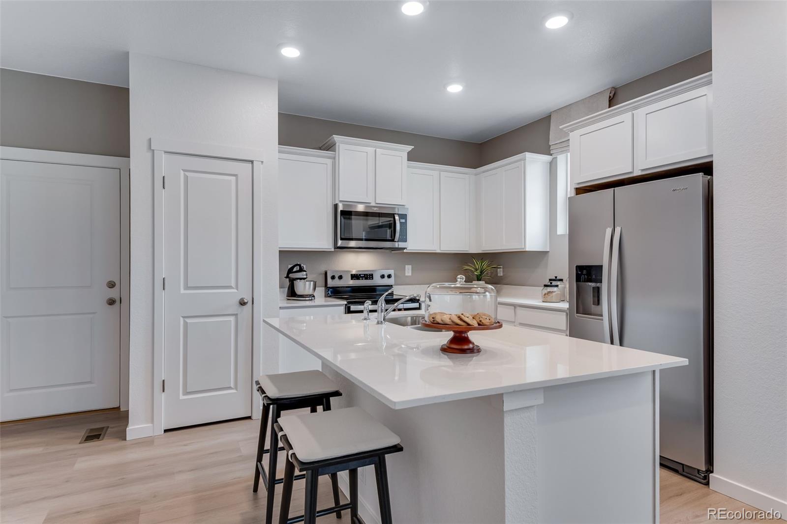 MLS Image #2 for 9845  bahama street,commerce city, Colorado