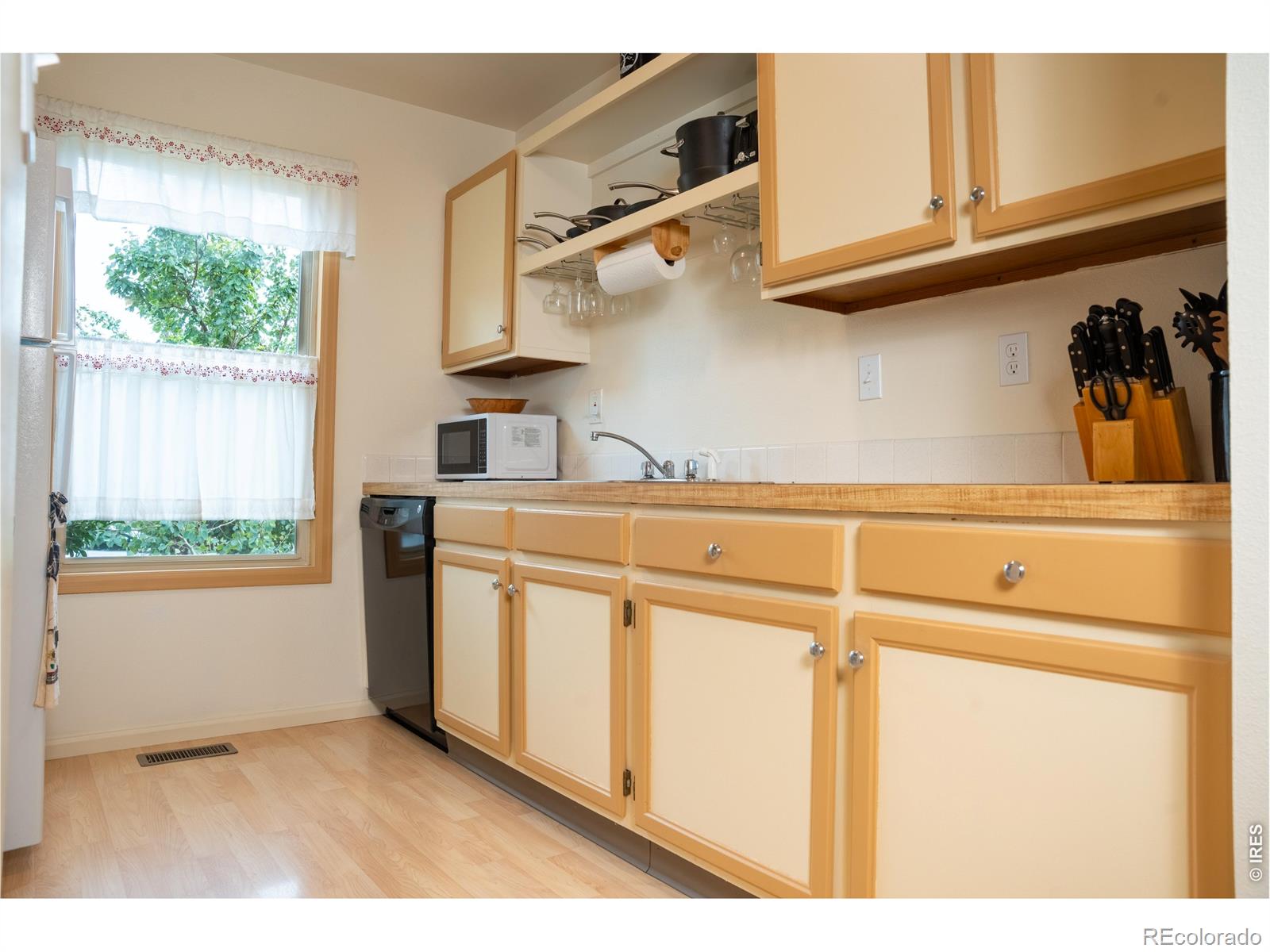 MLS Image #5 for 3761  dalton drive,fort collins, Colorado