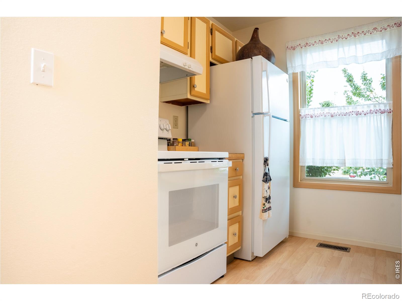 MLS Image #6 for 3761  dalton drive,fort collins, Colorado