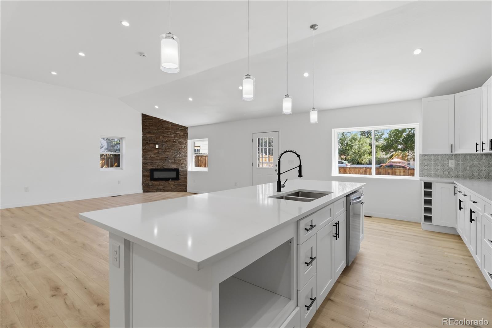 MLS Image #4 for 1235 s irving street,denver, Colorado