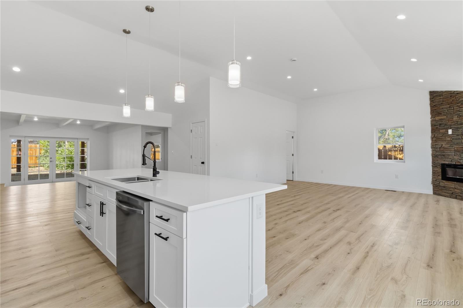 MLS Image #7 for 1235 s irving street,denver, Colorado